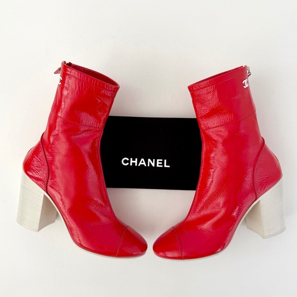 CHANEL | Red Patent Leather CC Logo Block Heel Ankle Boots EU 37.5 - Picture 2 of 13